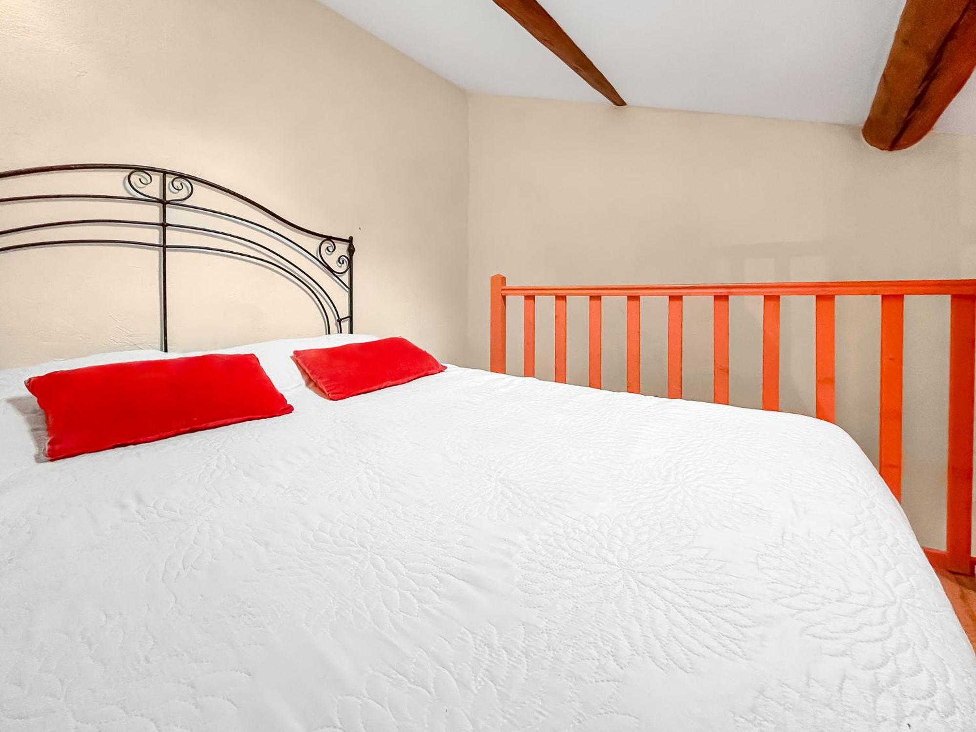 Studio Accueillant Pour 2, Wifi Et Climatisation Saint-Laurent-dʼAigouze Extérieur photo