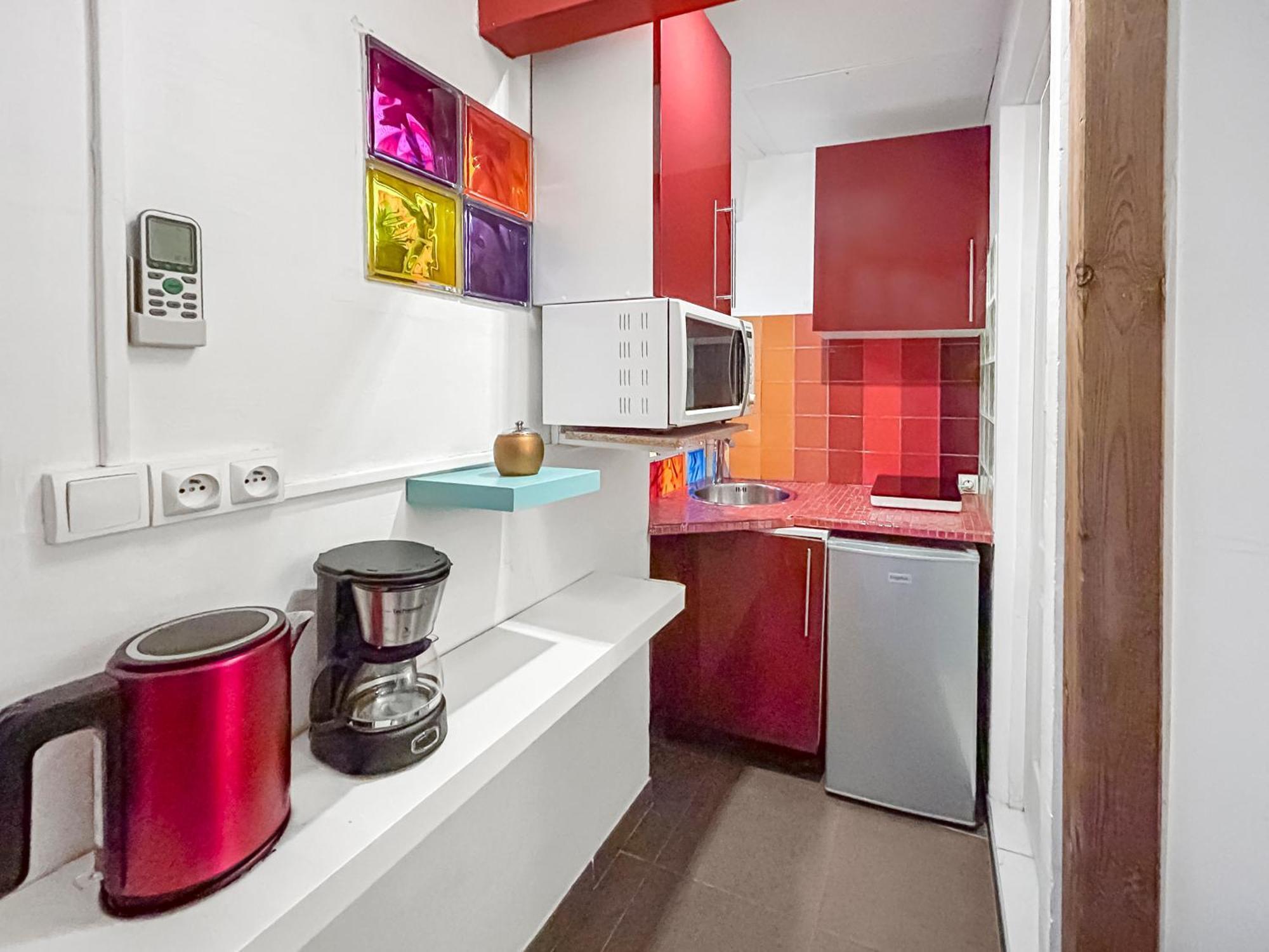 Studio Accueillant Pour 2, Wifi Et Climatisation Saint-Laurent-dʼAigouze Extérieur photo