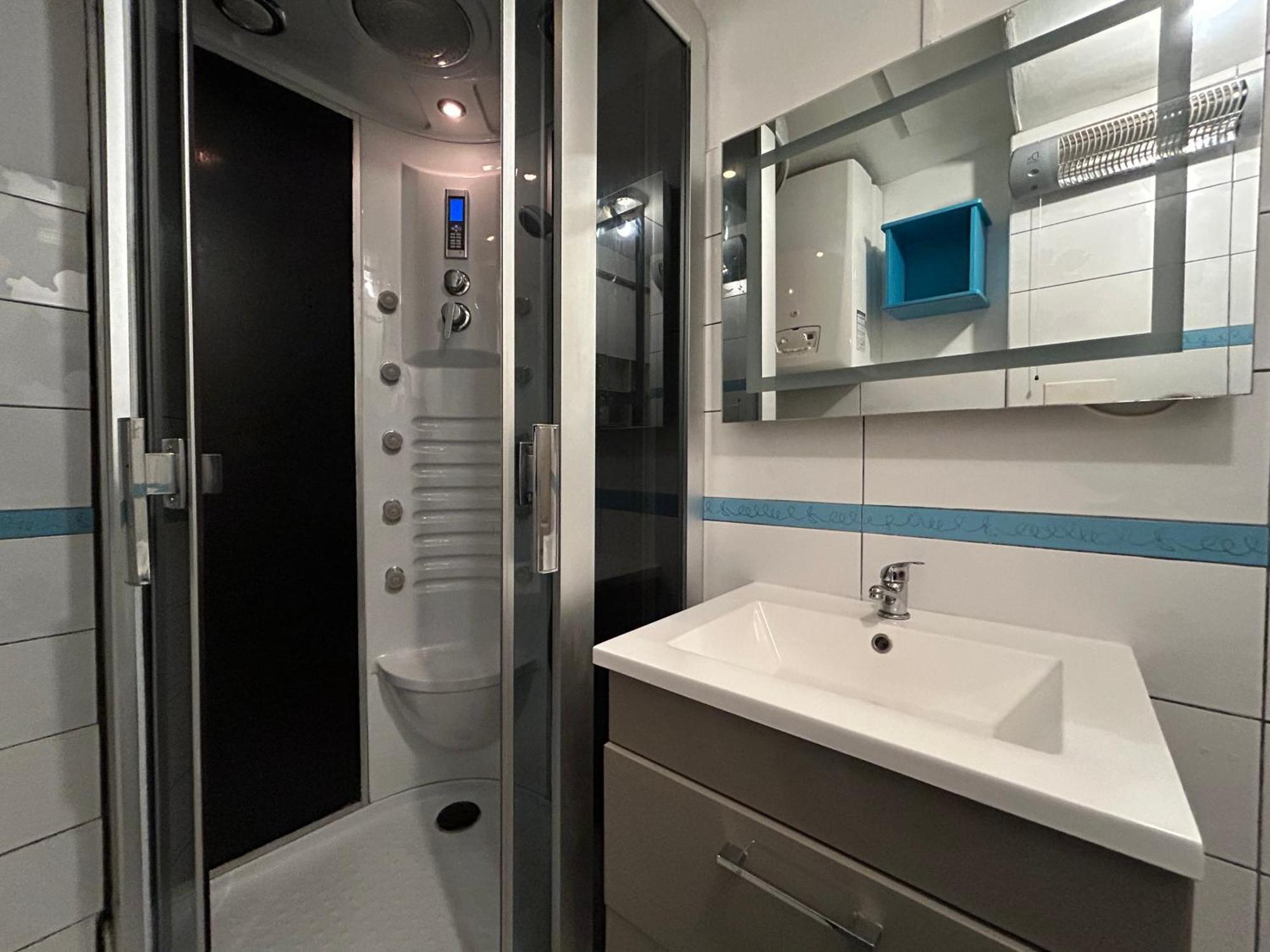 Studio Accueillant Pour 2, Wifi Et Climatisation Saint-Laurent-dʼAigouze Extérieur photo